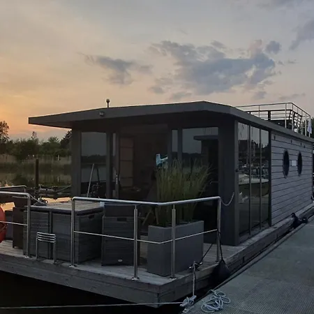 Hausboot Fjord Dory Mit Biosauna In Schleswig Exterior photo